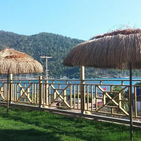 Bed & Breakfast Pinar's Bungalow Houses