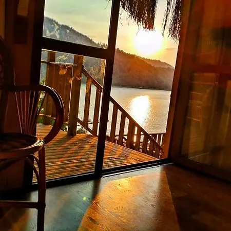 Bed & Breakfast Pinar's Bungalow Houses